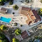Tovarovica Apartamento *