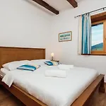 Apartamento Tovarovica