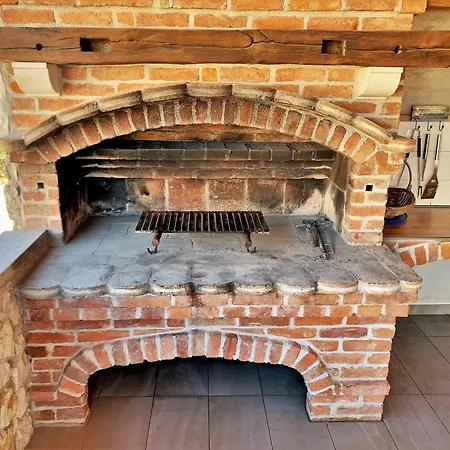 Tovarovica * Primošten