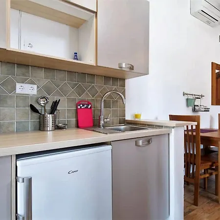 Tovarovica Apartamento *