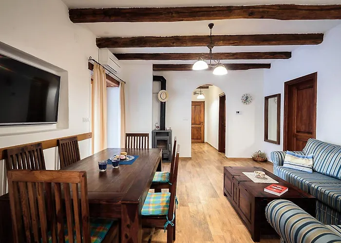 Tovarovica Primošten