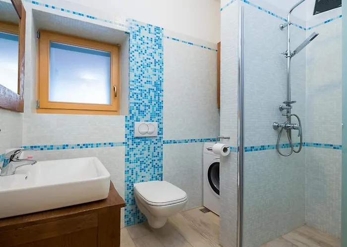 Tovarovica Primošten