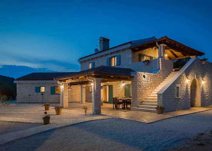 Apartamento Tovarovica